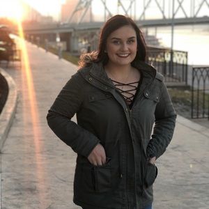 Meet your Posher, Jillian